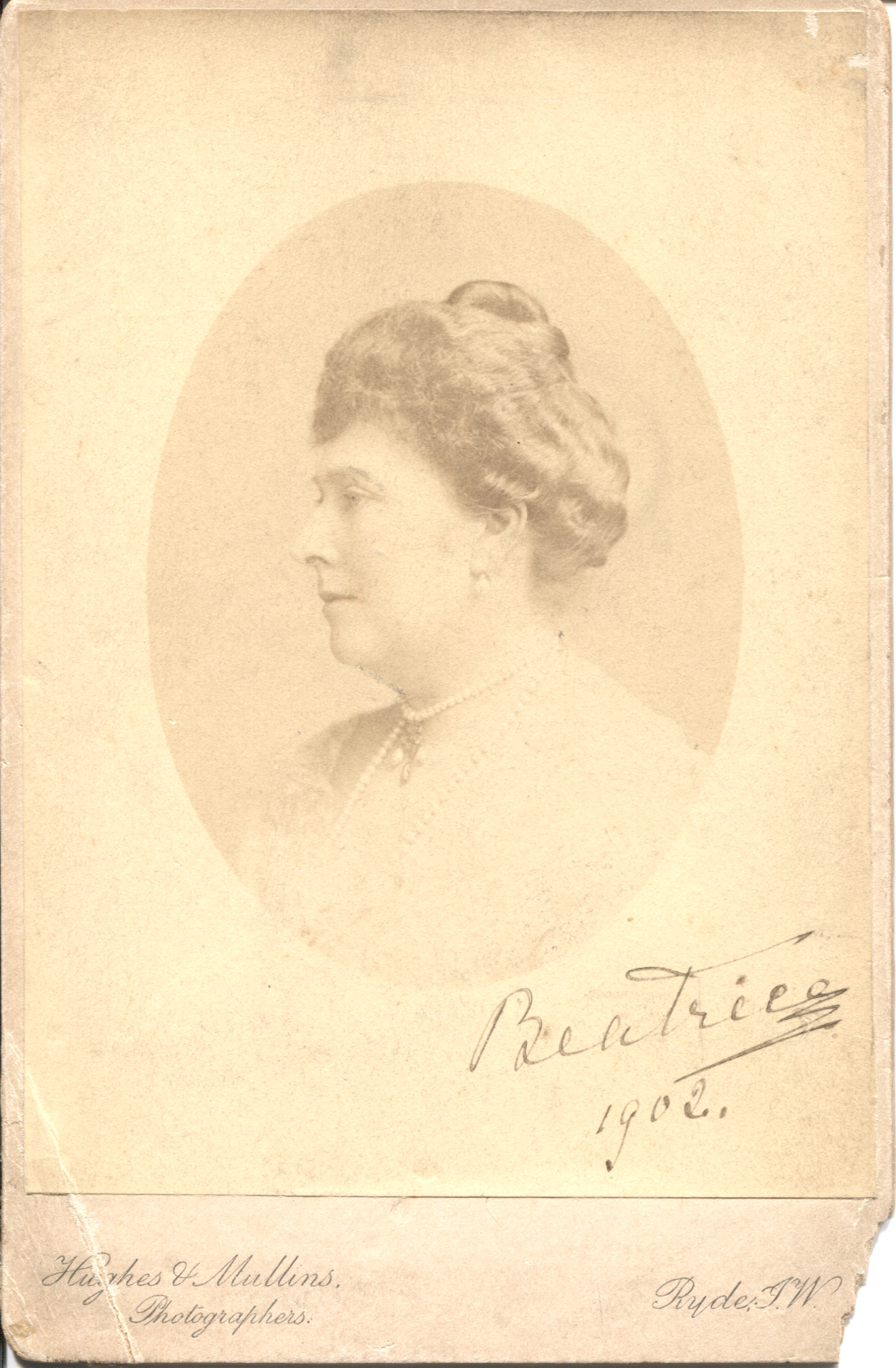 BEATRICE-40765-1.jpg