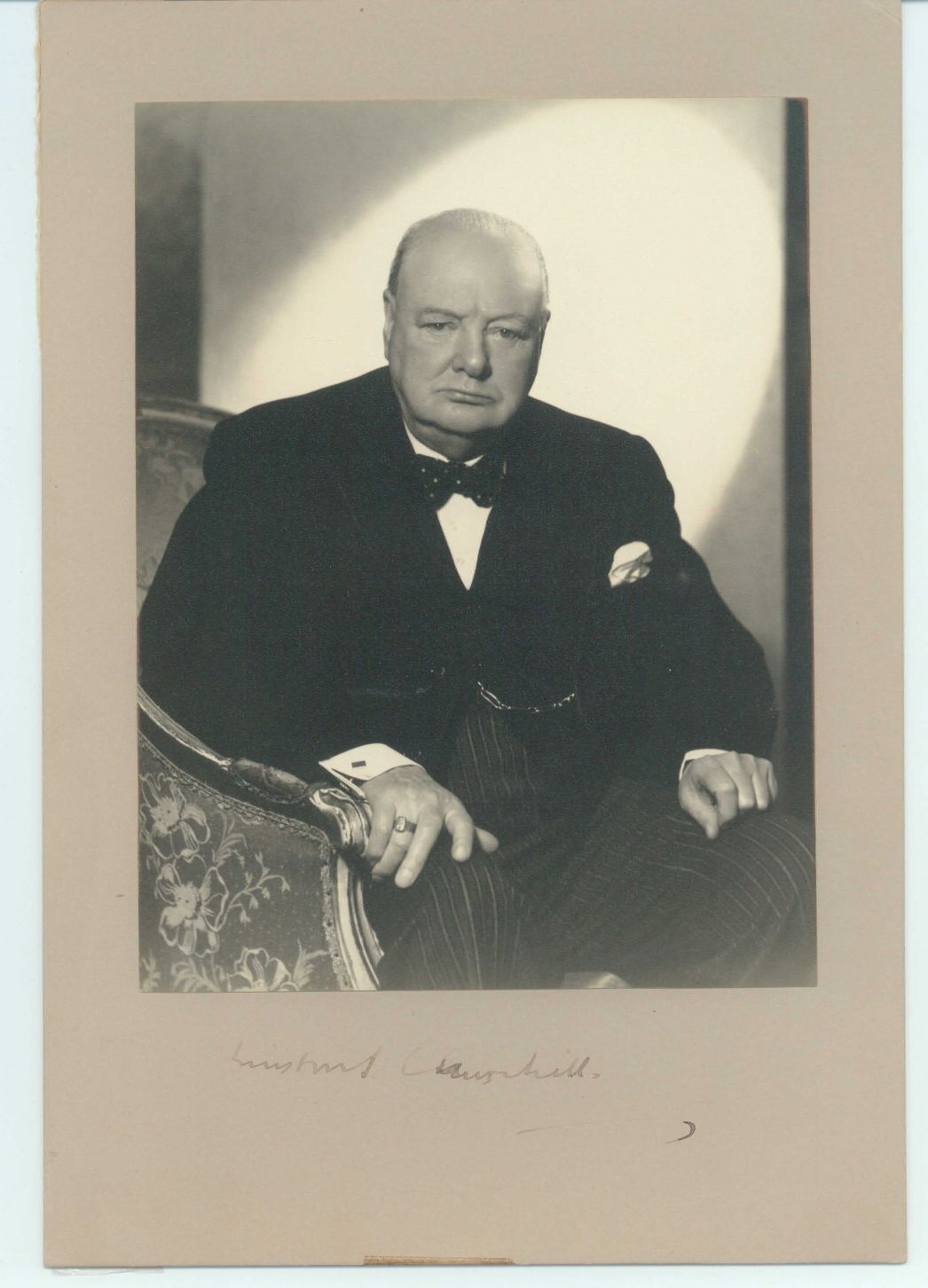 CHURCHILL-32078-1.jpg