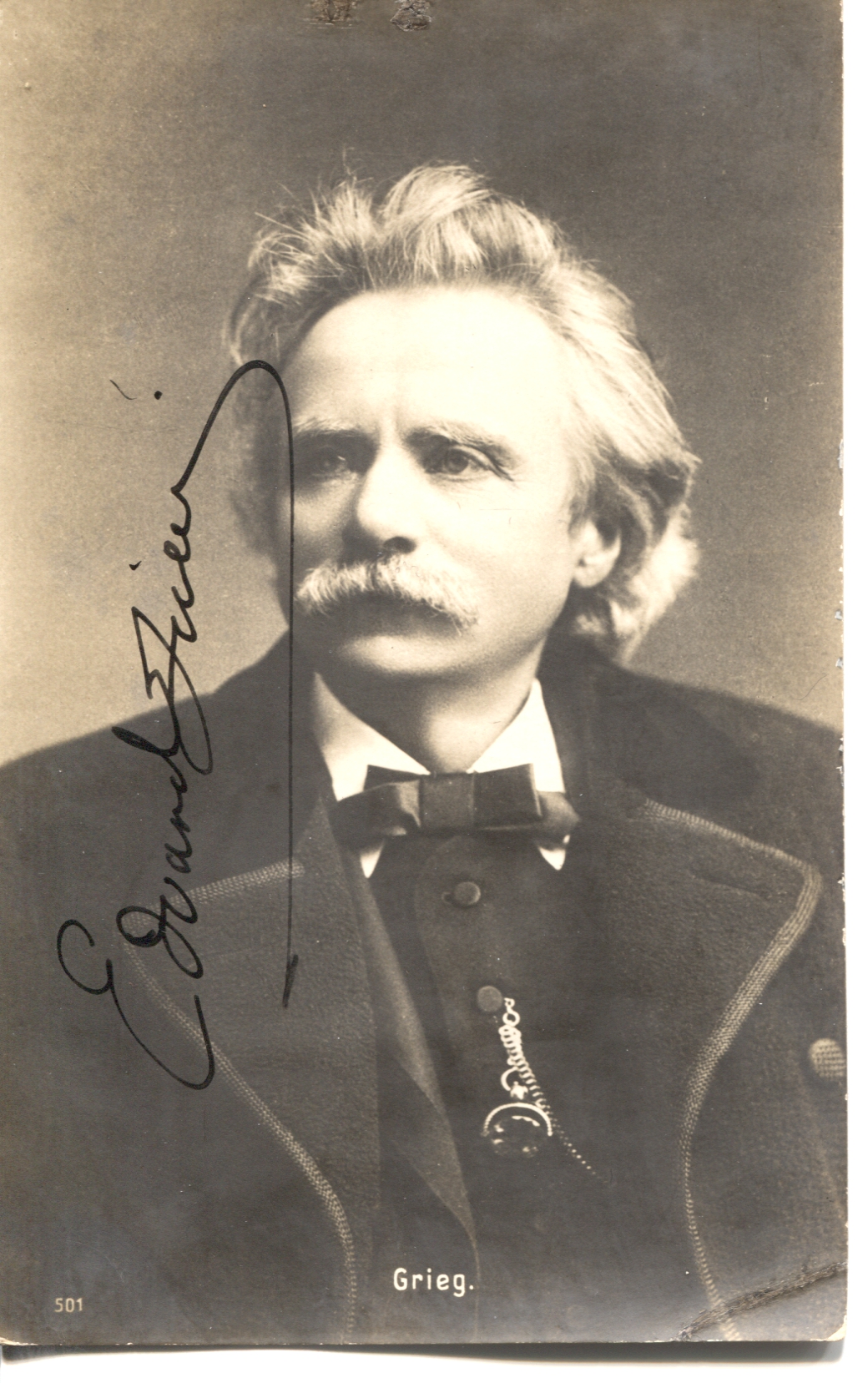 GRIEG-21496-1.jpg