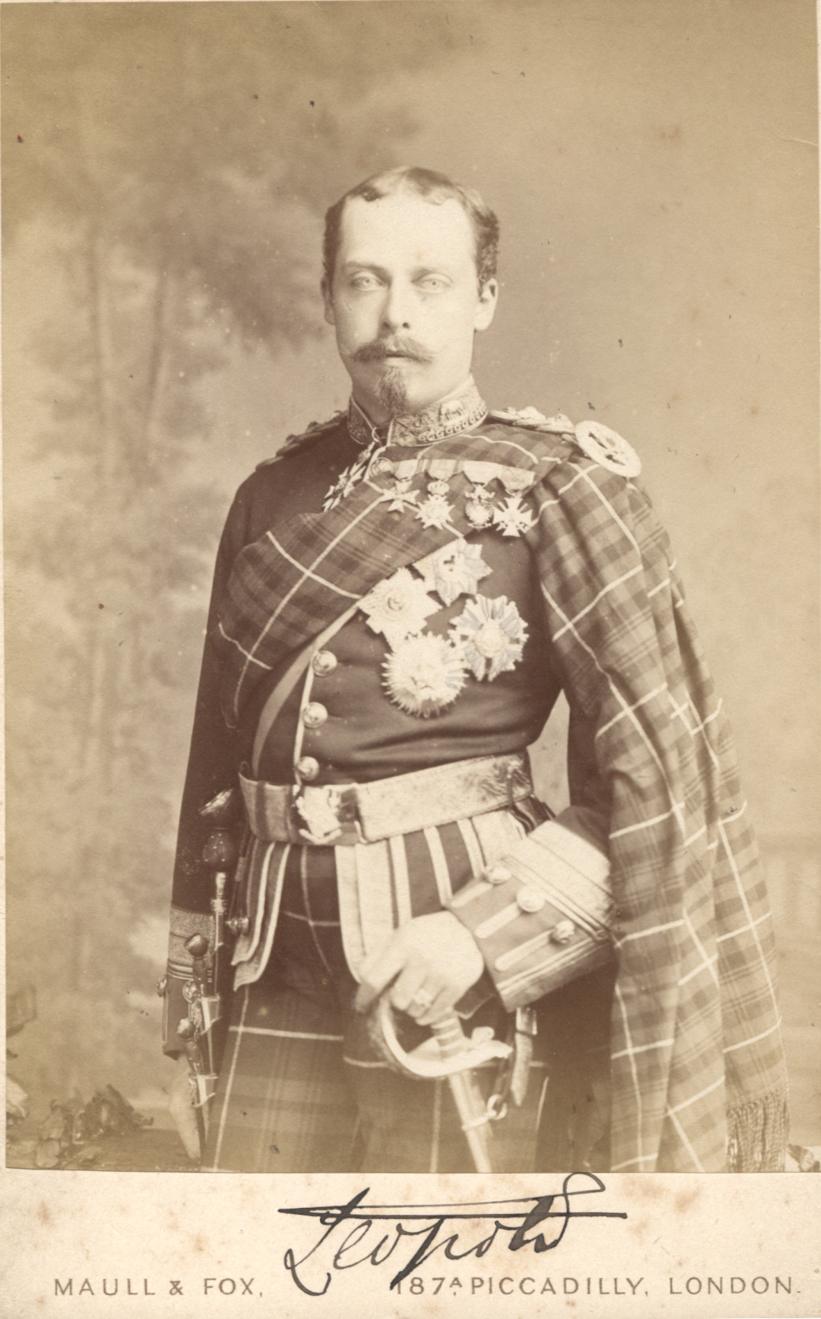LEOPOLD-43389-1.jpg