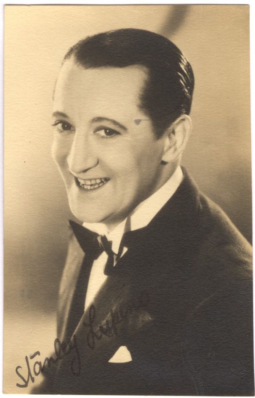 LUPINO-1874-1.jpg
