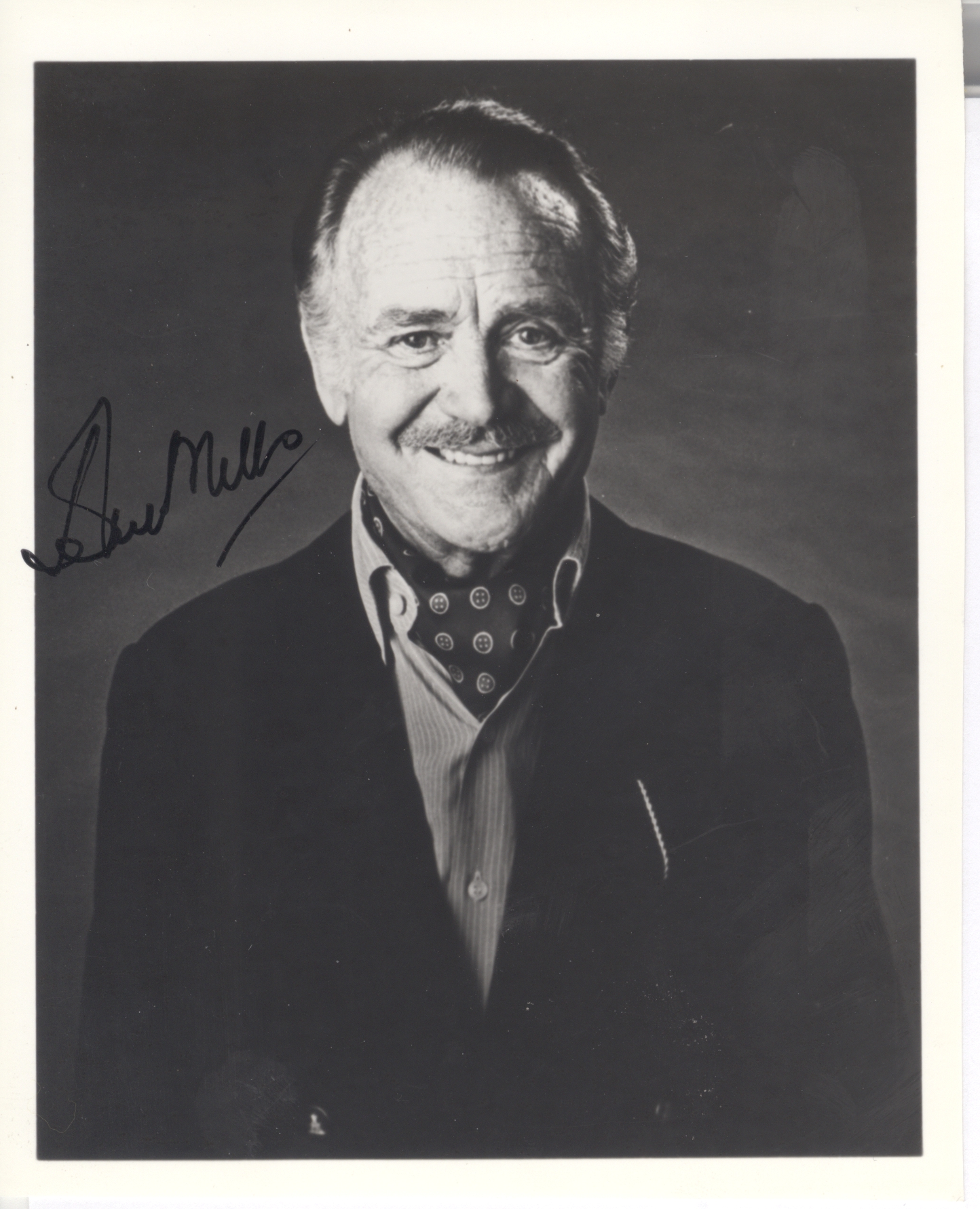 MILLS-39902-1.jpg