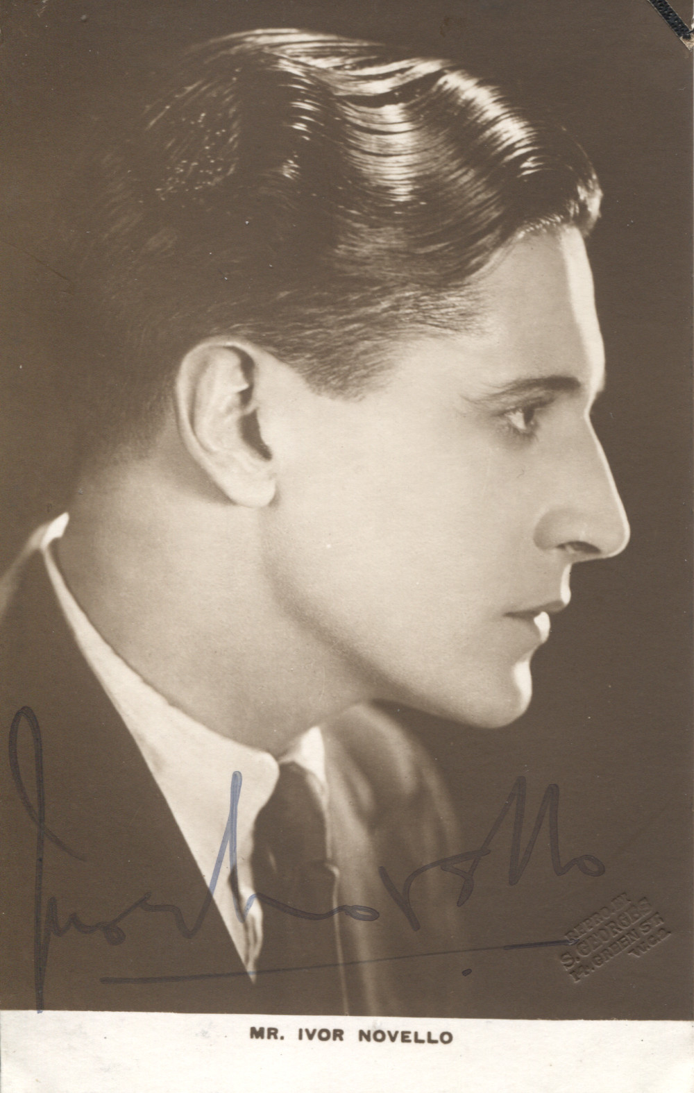 NOVELLO-43385-1.jpg