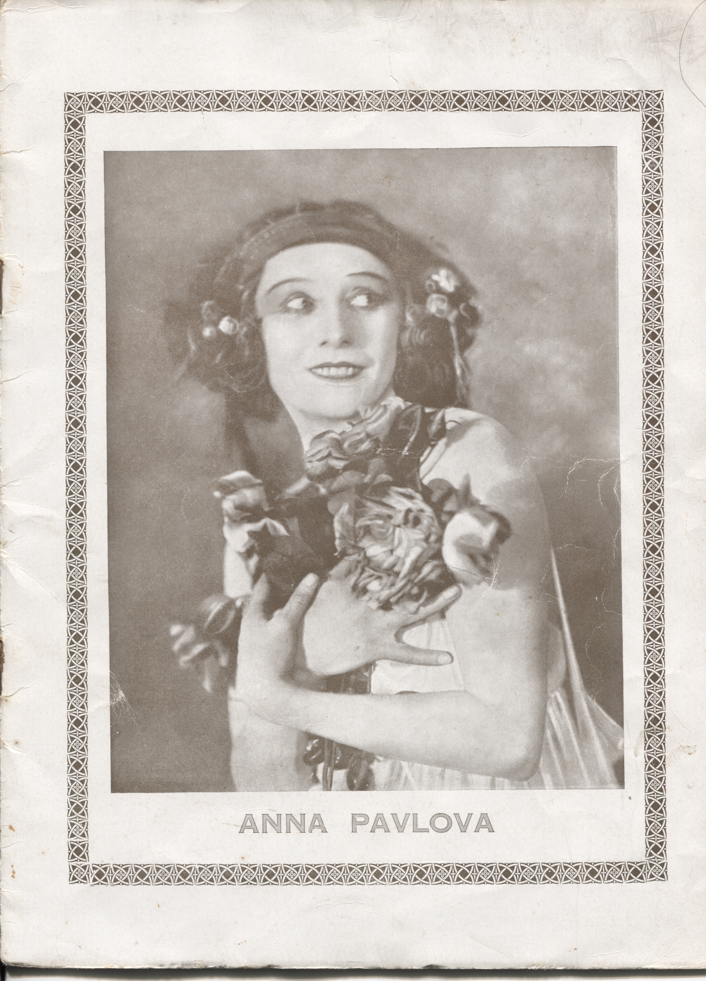 PAVLOVA-41512-1.jpg