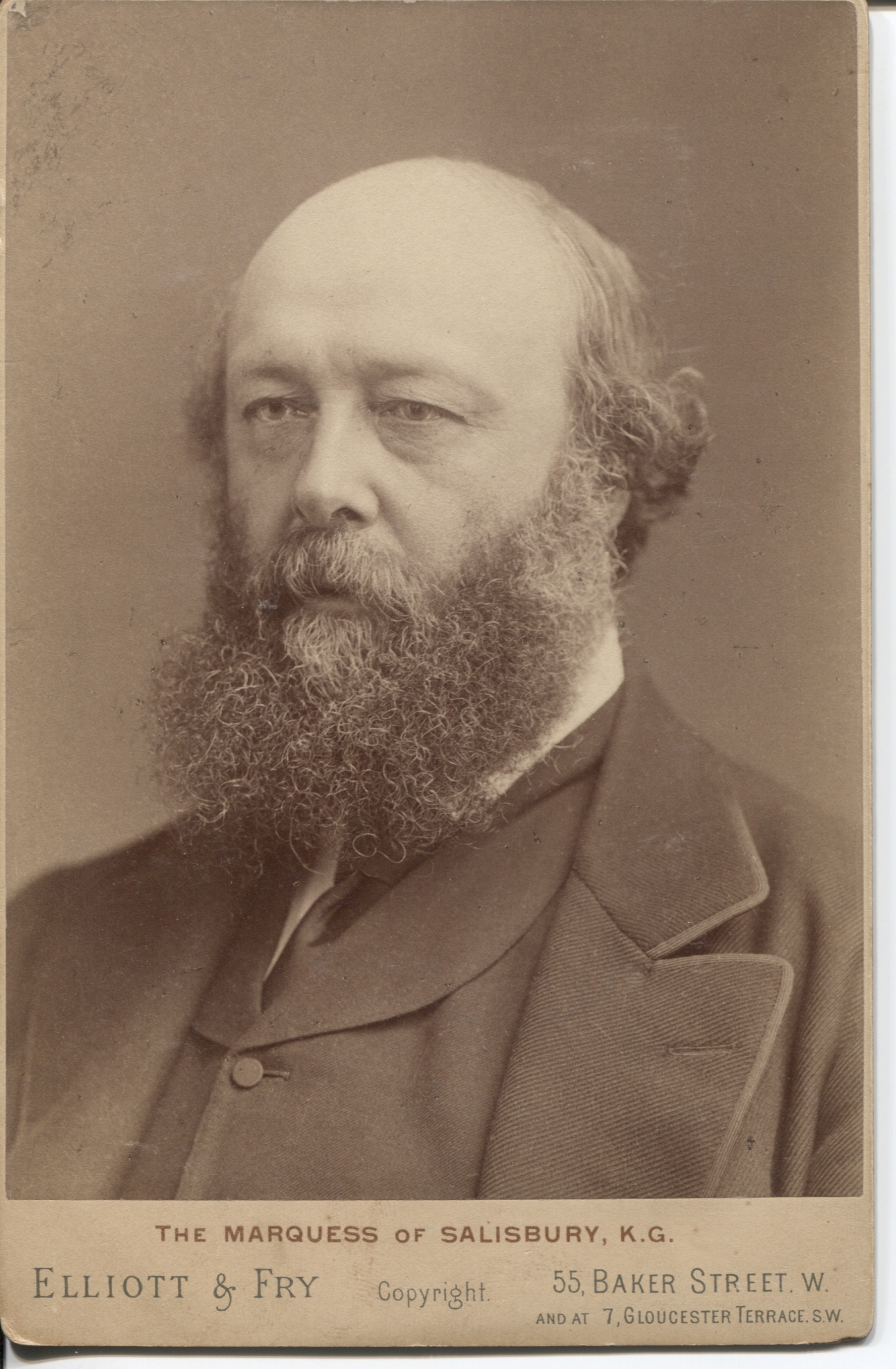 SALISBURY-41504-1.jpg