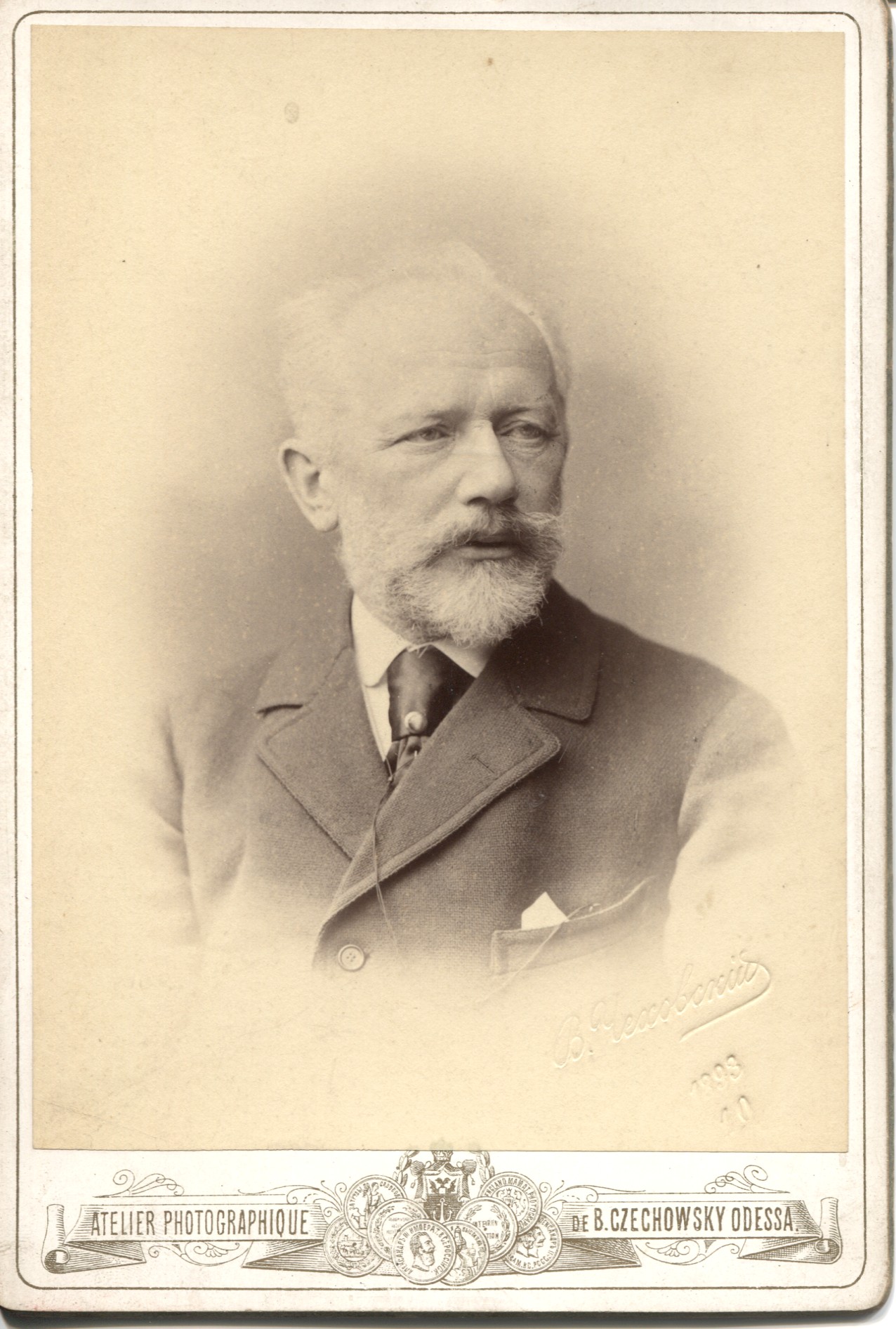 TCHAIKOVSKY-40516-1.jpg