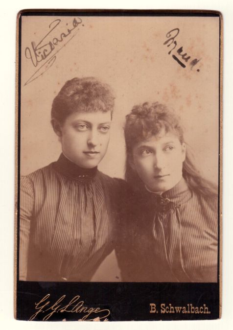 VICTORIA ALEXANDRA — Delightful cabinet photo by G. G. Lange, signed by both, | Sophie Dupré Autographs