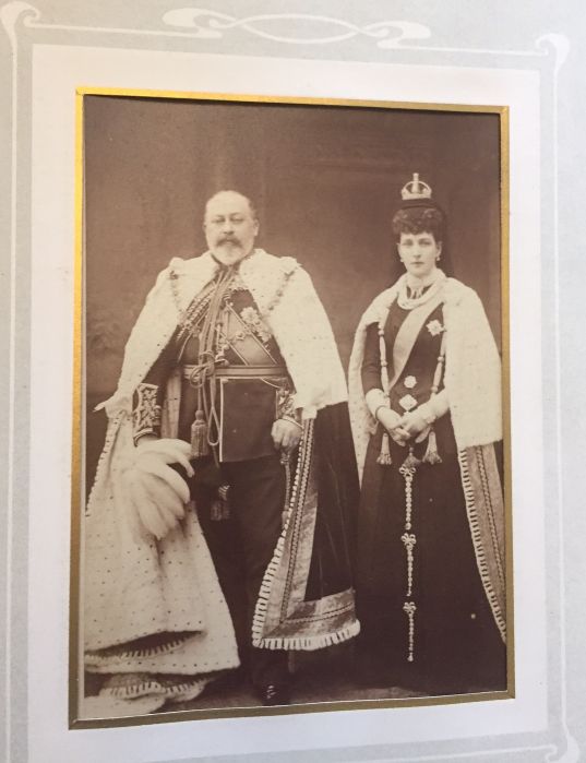 [VICTORIA image 3