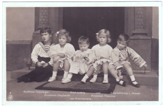 THE FAMILY OF PRINCE ANDREW OF GREECE WITH TSAREVITCH ALEXEI — Charming unsigned postcard photo | Sophie Dupré Autographs