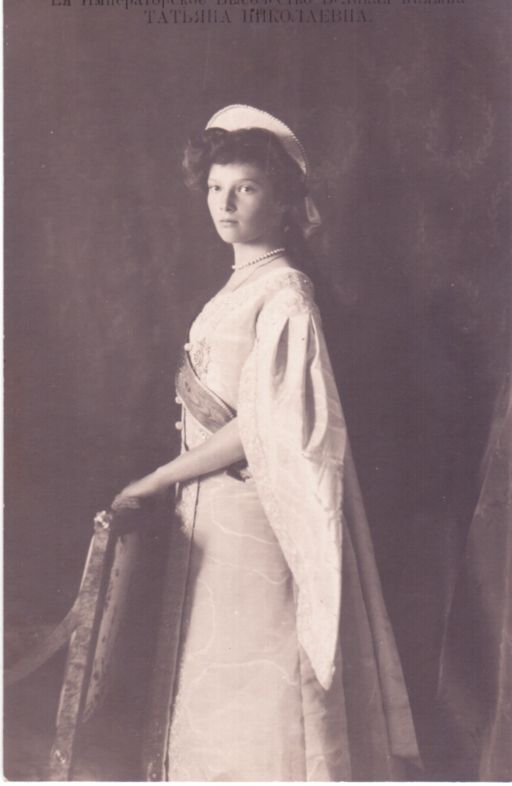[TATIANA — Fine original unsigned Russian postcard photo | Sophie Dupré Autographs