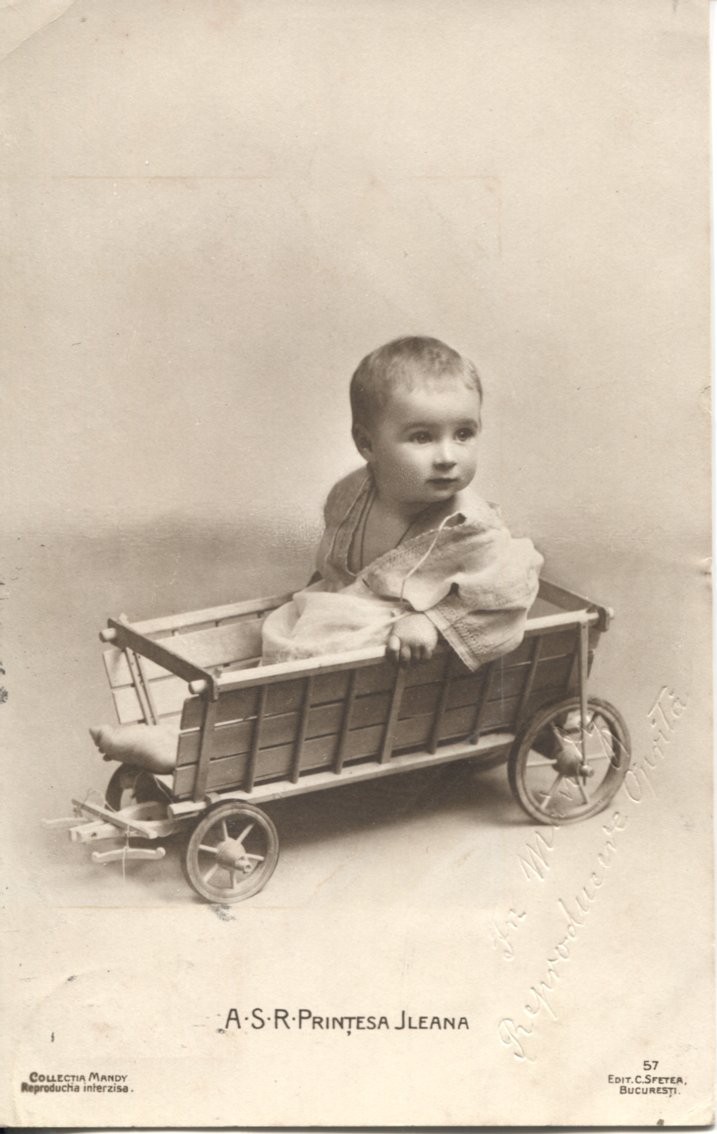 [ILEANA — Delightful unsigned postcard photo by C. Spetea | Sophie Dupré Autographs