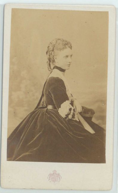 [ALEXANDRA — Unusual unsigned carte de visite photo by le Jeune | Sophie Dupré Autographs