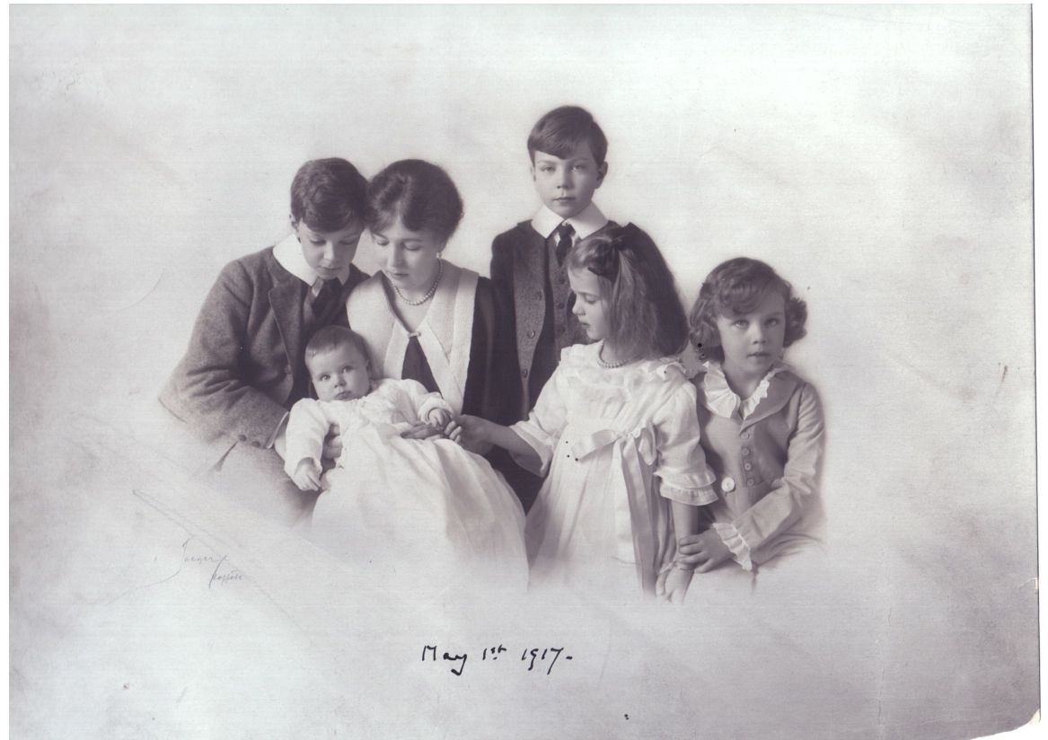 [MARGARET — Charming portrait of Daisy, dated in ink by her sister | Sophie Dupré Autographs