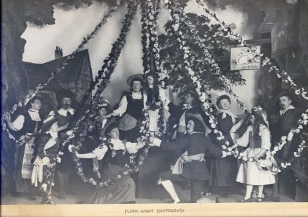 [LOUISE MARGARET — Fine unsigned Tableau Vivant 'Flash-Light Photograph' representing 'Merry England', by Hughes & Mullins, | Sophie Dupré Autographs