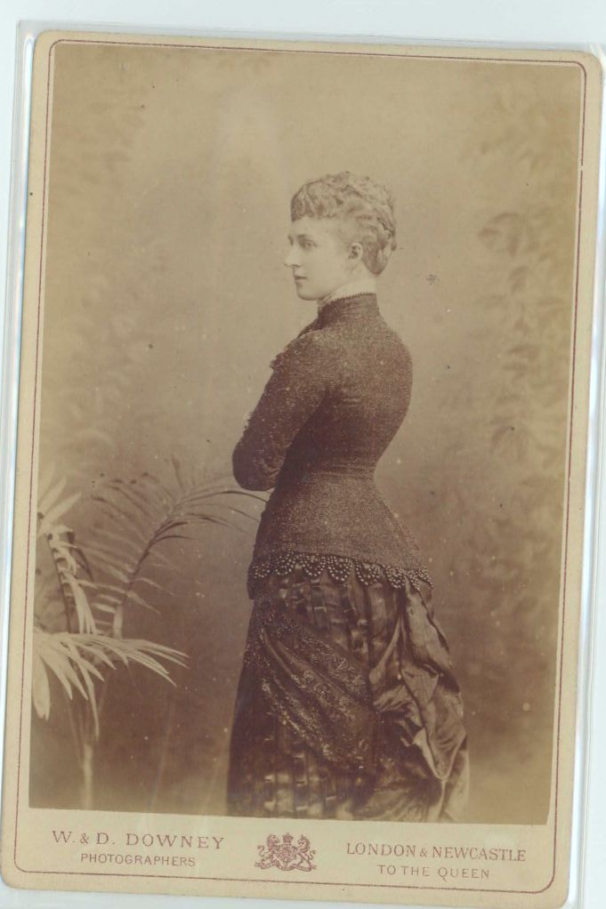 [ALEXANDRA — Charming unsigned cabinet photo by W. & D. Downey, | Sophie Dupré Autographs