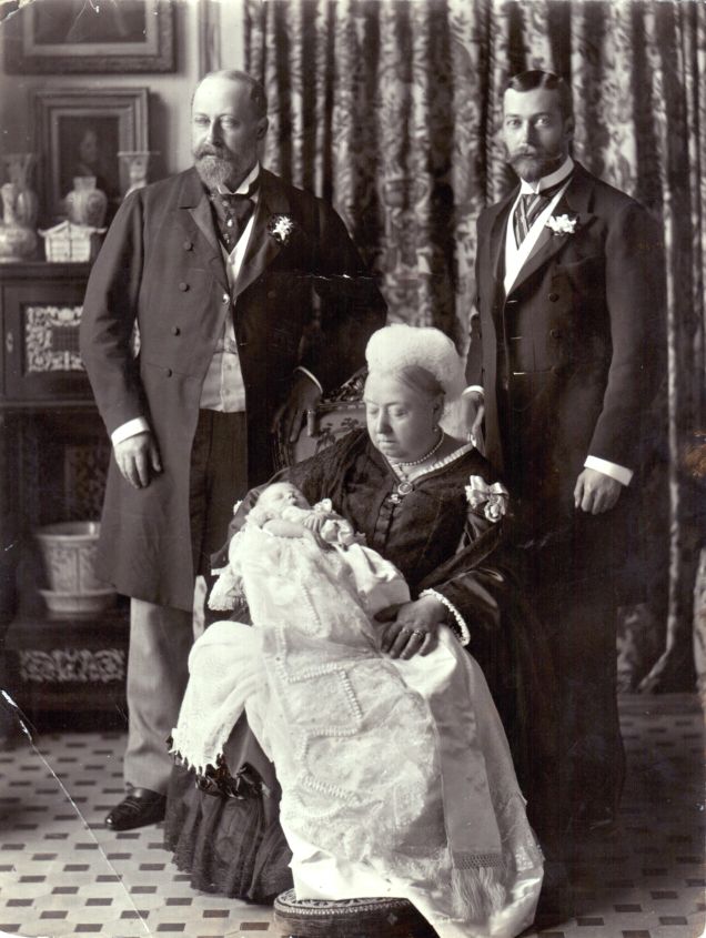 [VICTORIA — Unsigned press photo (reprinted in 1947) of the image by Downey of 'The Four Generations,' | Sophie Dupré Autographs