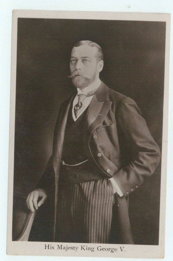 [GEORGE V — Fine unsigned postcard photo by Davidson Bros., | Sophie Dupré Autographs