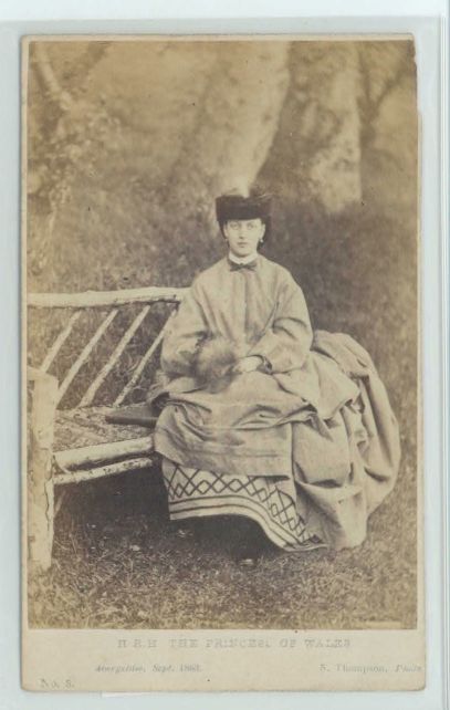 [ALEXANDRA — Unsigned carte de visite by S.Thompson, | Sophie Dupré Autographs