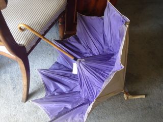 [VICTORIA — One of her Parasols | Sophie Dupré Autographs