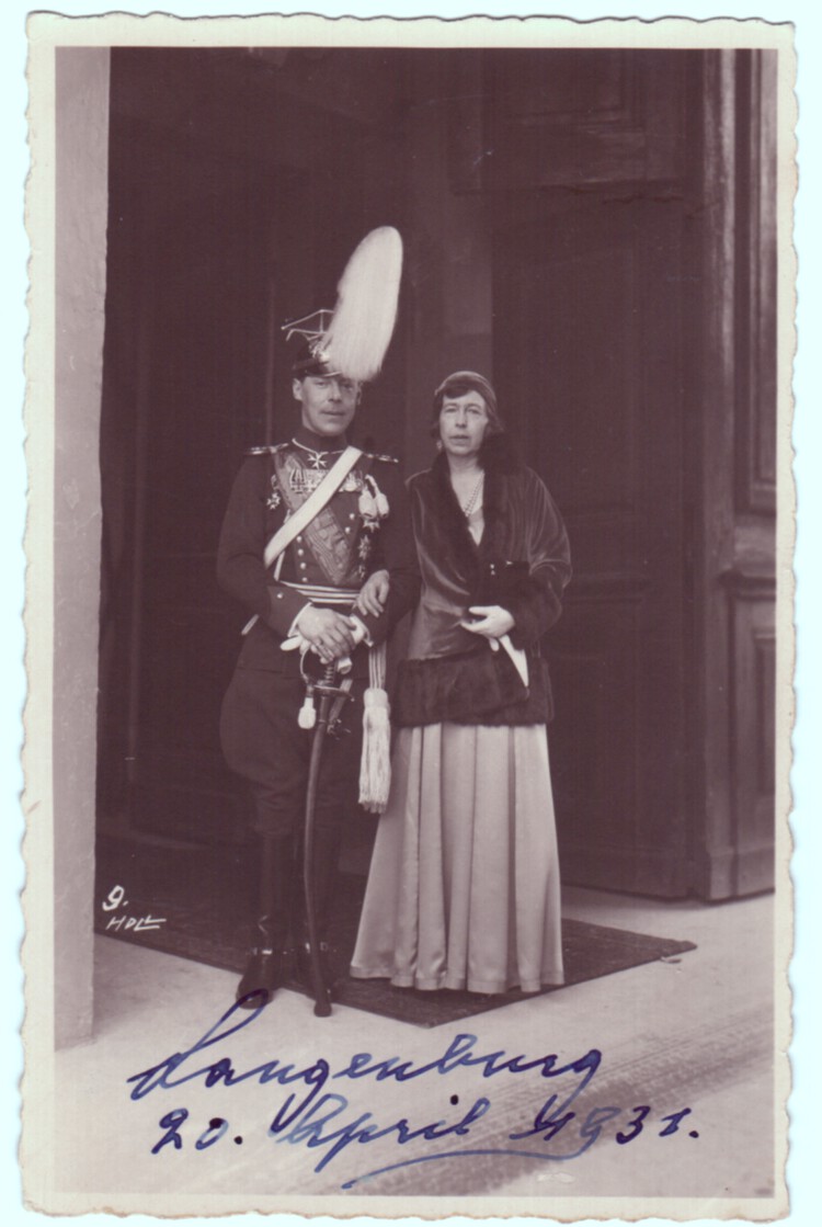 GOTTFRIED — Fine wedding postcard photo | Sophie Dupré Autographs