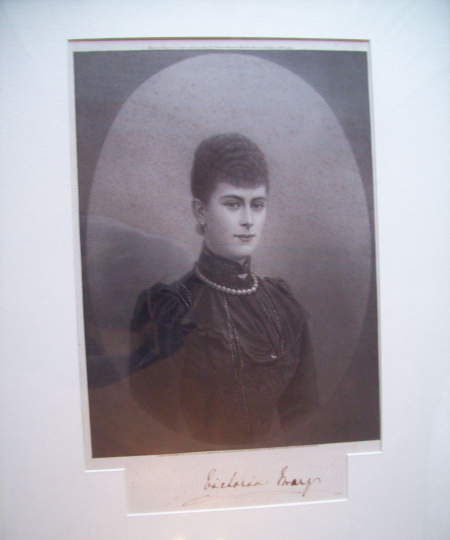 MARY image 2