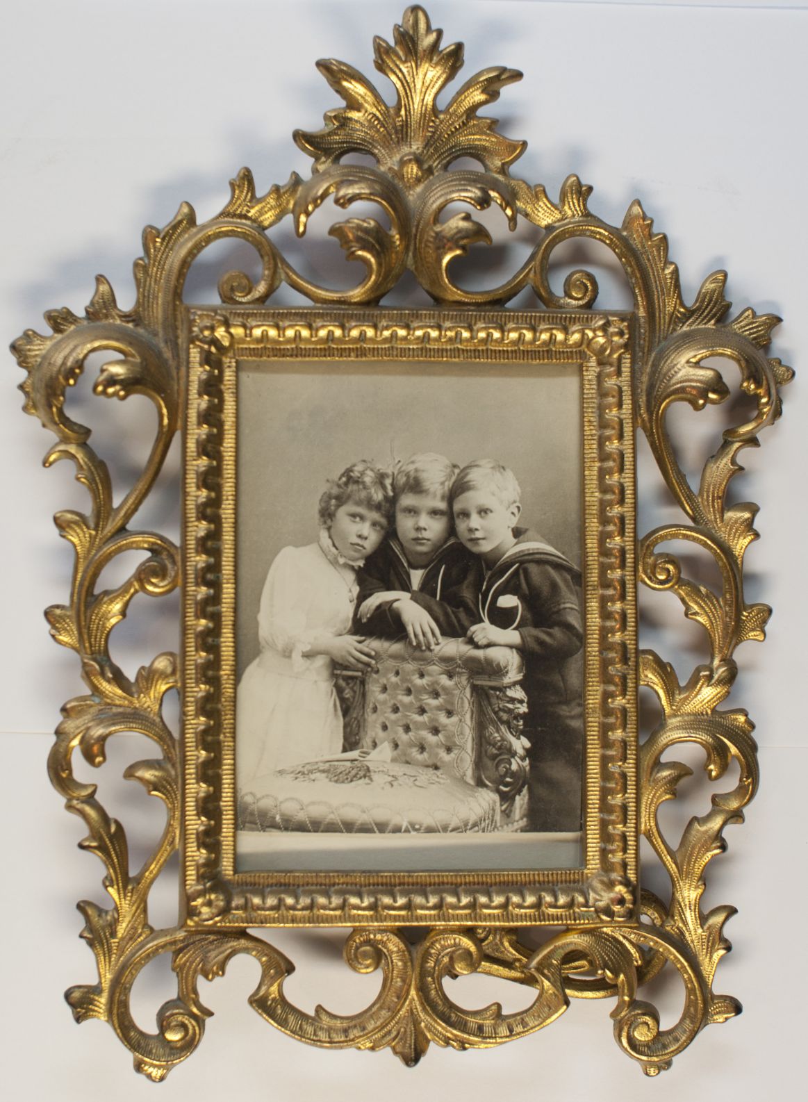 EDWARD VIII — Charming unsigned cabinet photo by Window & Grove | Sophie Dupré Autographs
