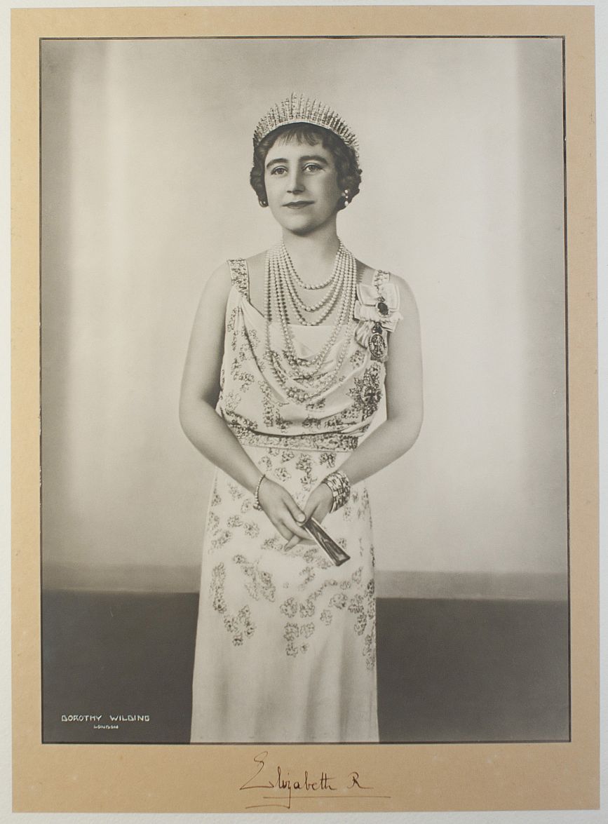 GEORGE VI — Superb pair of enormous photos by Dorothy Wilding & Bertram Park, signed and dated by the King under each image and by the photographers, Wilding in capitals in white ink and Park in pencil on the mount, | Sophie Dupré Autographs