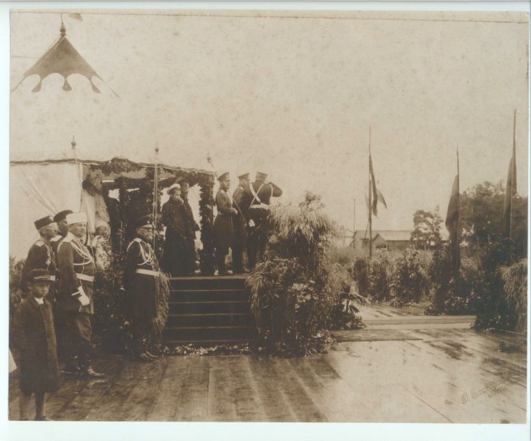 [NICHOLAS II — Fine large original unsigned photo | Sophie Dupré Autographs