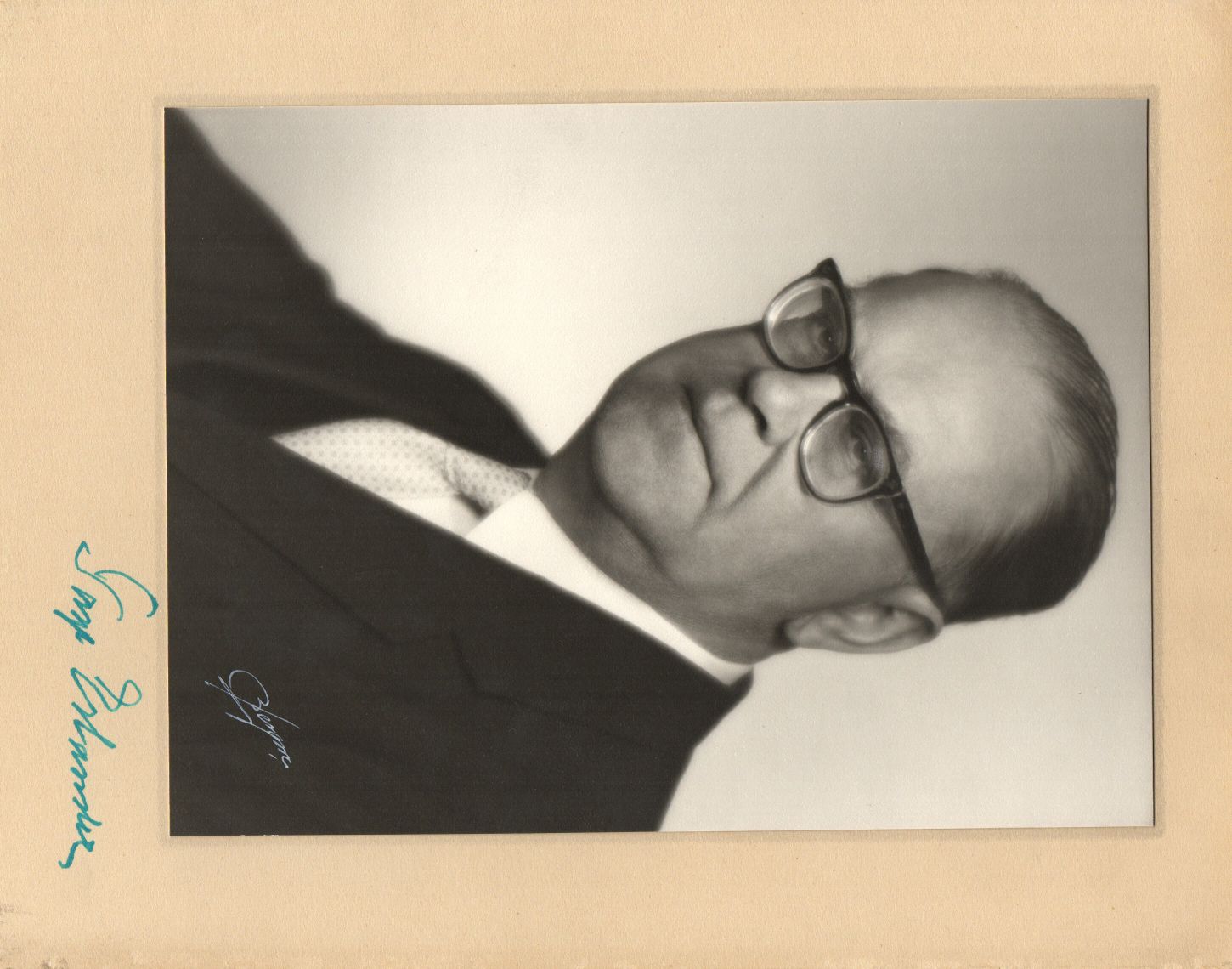 ERLANDER — Fine photo by Bergne Portrattstudia, signed on the mount, | Sophie Dupré Autographs