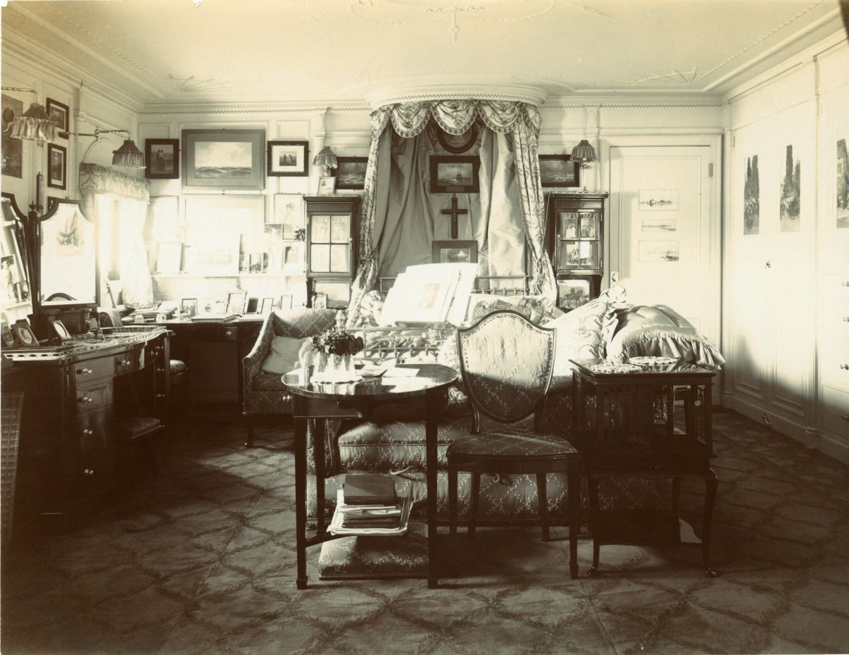 [ALEXANDRA — Superb original photo taken on board the Royal Yacht Victoria and Albert | Sophie Dupré Autographs