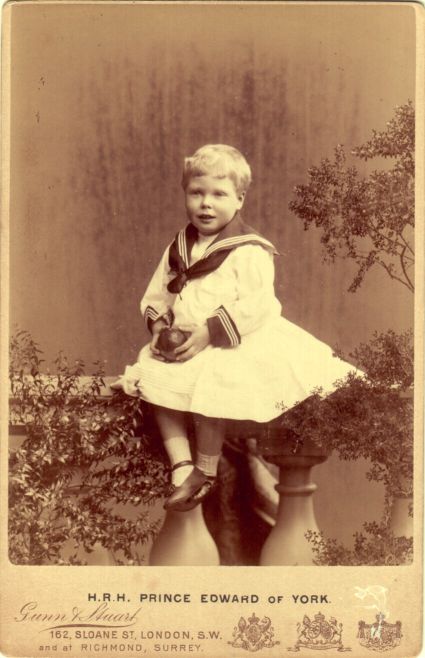 [EDWARD VIII — Delightful unsigned cabinet photo by Gunn & Stuart | Sophie Dupré Autographs
