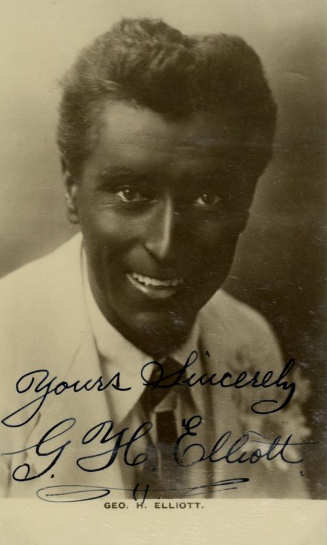 ELLIOTT — Fine photo by S. Georges signed and inscribed | Sophie Dupré Autographs