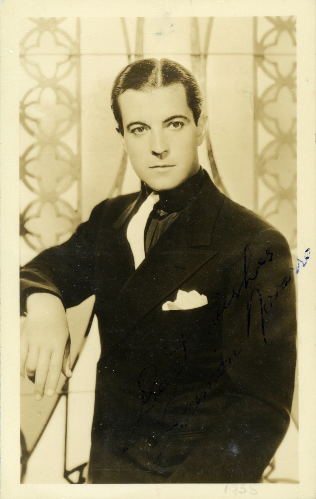 NOVARRO — Vintage postcard photo signed | Sophie Dupré Autographs