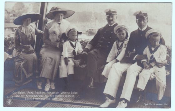 [WILHELM II — Interesting unsigned postcard photo | Sophie Dupré Autographs