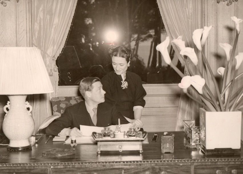 [EDWARD VIII — Fine unsigned photo of the Duke and Duchess of Windsor | Sophie Dupré Autographs