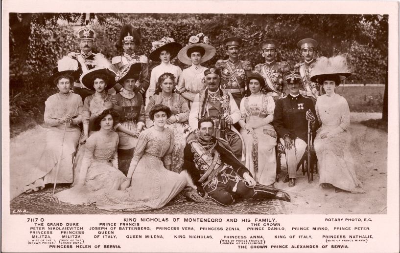 NIKOLA I — Fine unsigned postcard photo by Rotary showing the King surrounded by his family, | Sophie Dupré Autographs