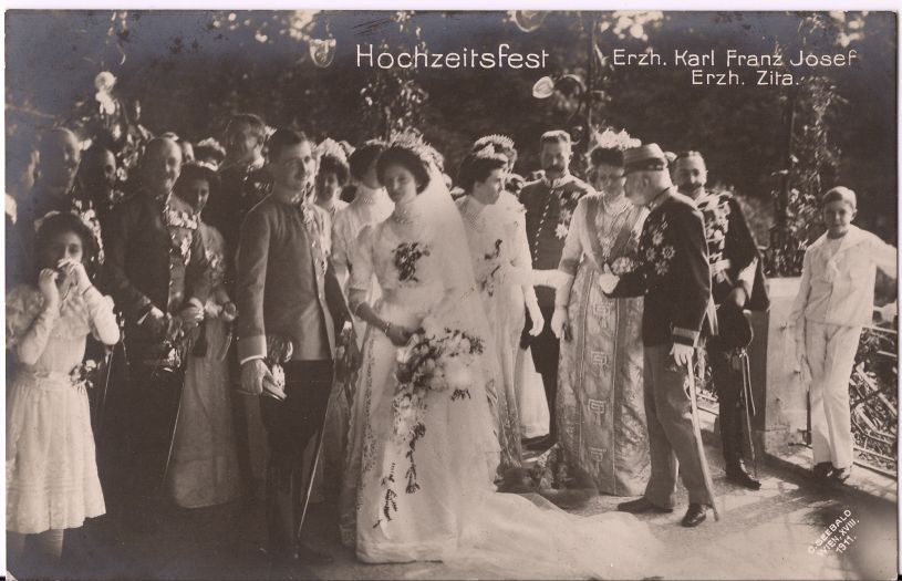 [CHARLES — Rare unsigned postcard photo of their wedding | Sophie Dupré Autographs