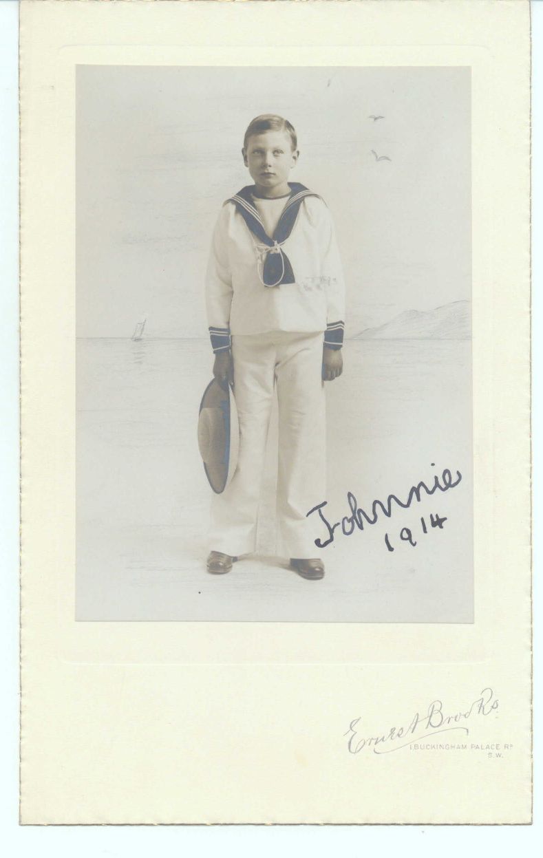 JOHN — Exceptional photo by Ernest Brooks, signed Johnnie and dated, | Sophie Dupré Autographs