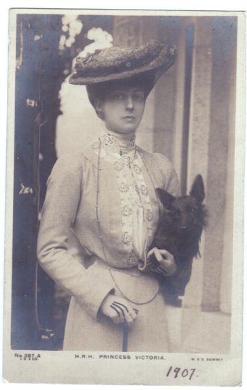 GEORGE image 2
