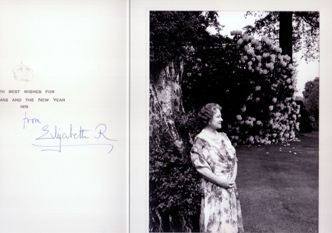 ELIZABETH — Christmas Card signed, | Sophie Dupré Autographs