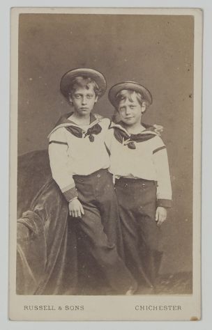 [ALBERT VICTOR — Exceptional early unsigned carte de visite photo by Russell and sons | Sophie Dupré Autographs
