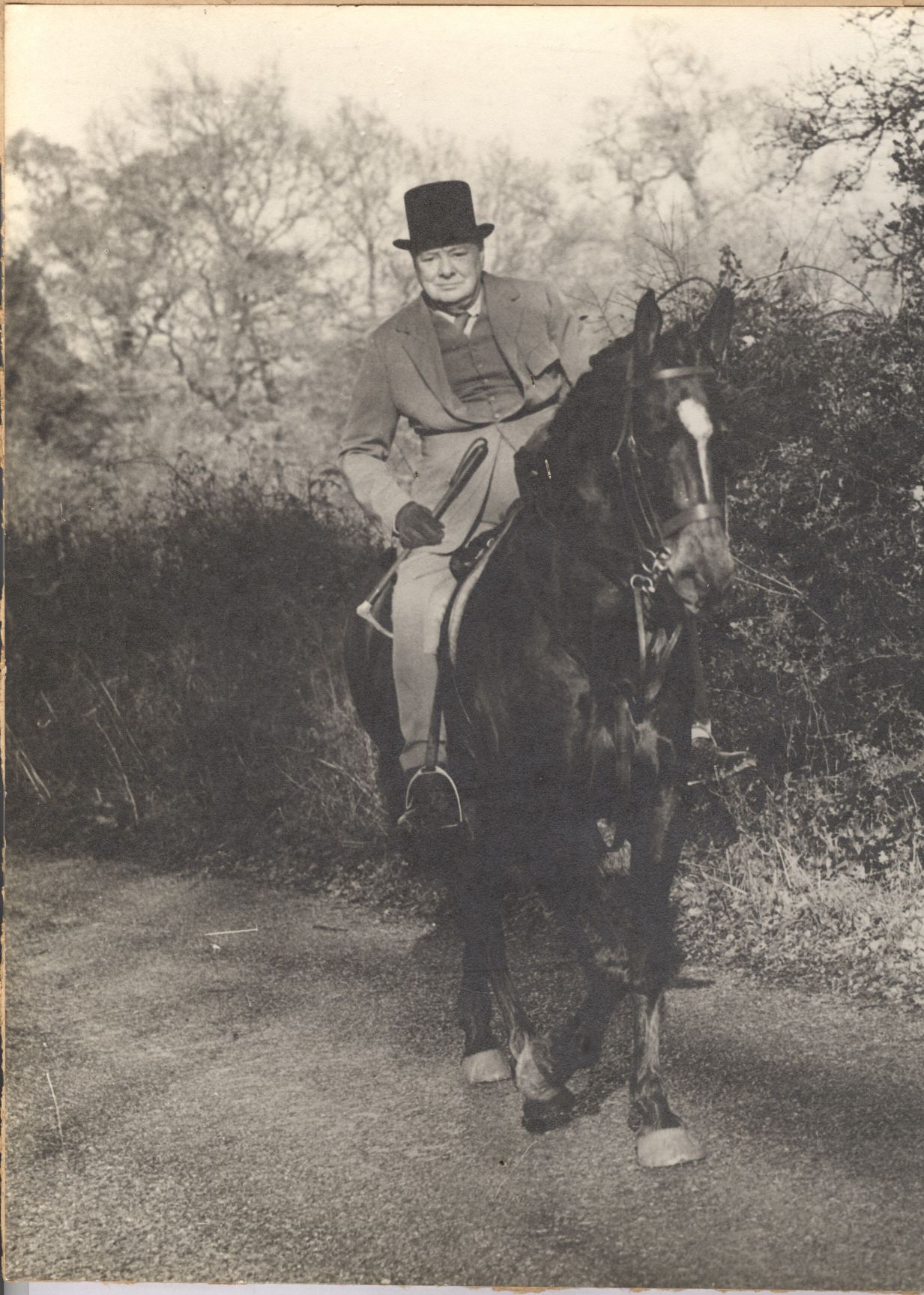 [CHURCHILL — Fine large unsigned original photo | Sophie Dupré Autographs