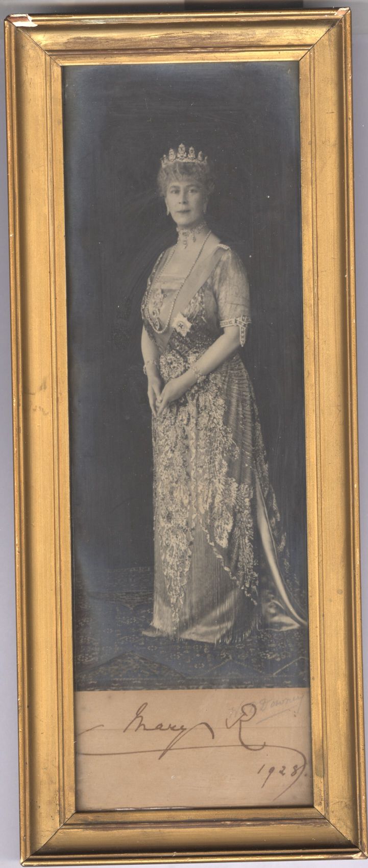 MARY — Fine original photo signed and dated on the mount, | Sophie Dupré Autographs