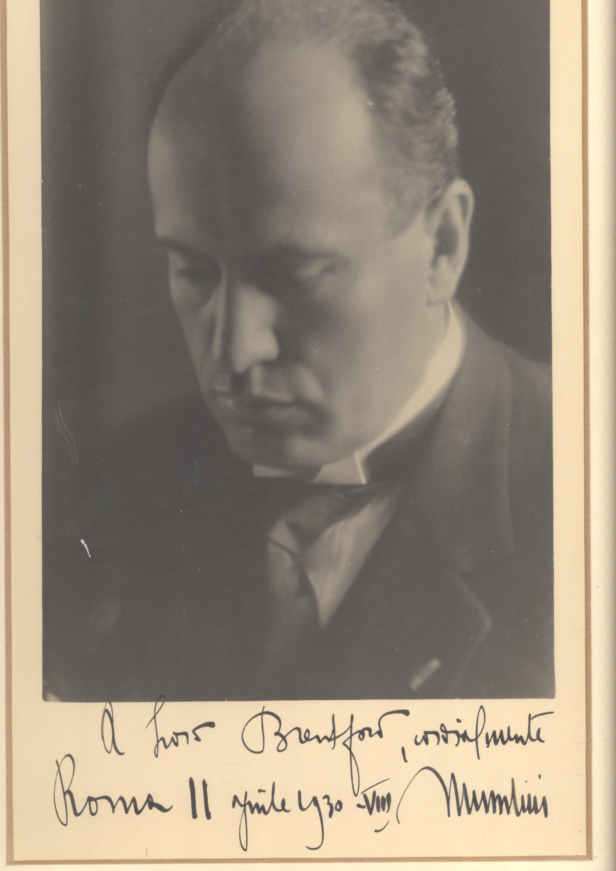 MUSSOLINI — Excellent photograph signed, inscribed in Italian To Lord Brentford, | Sophie Dupré Autographs