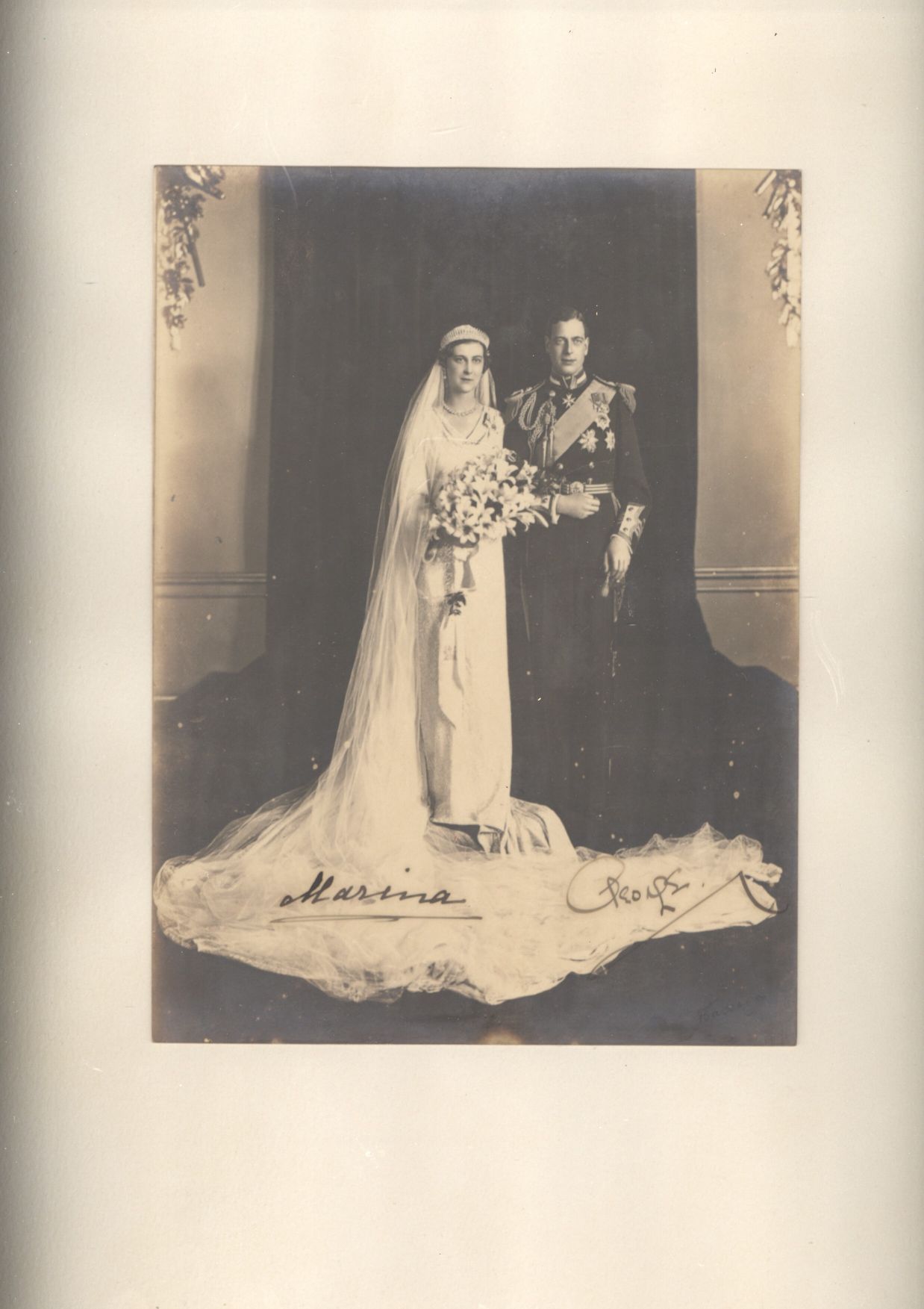 GEORGE — Marvellous wedding Photo by Bassano signed by both and also signed by the photographer | Sophie Dupré Autographs