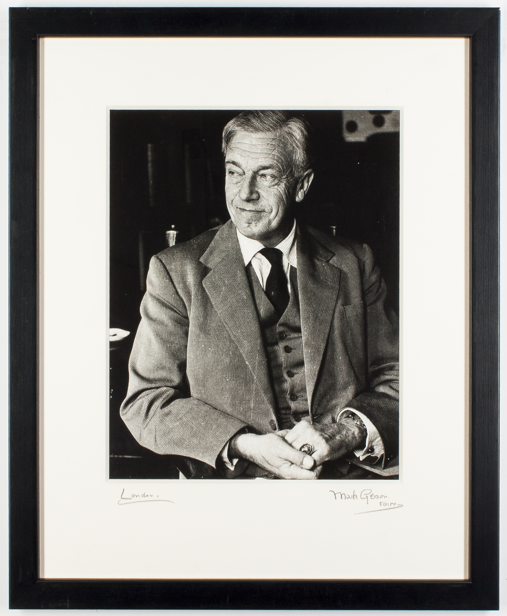 [DAY-LEWIS — Fine unsigned photo by Mark GERSON | Sophie Dupré Autographs