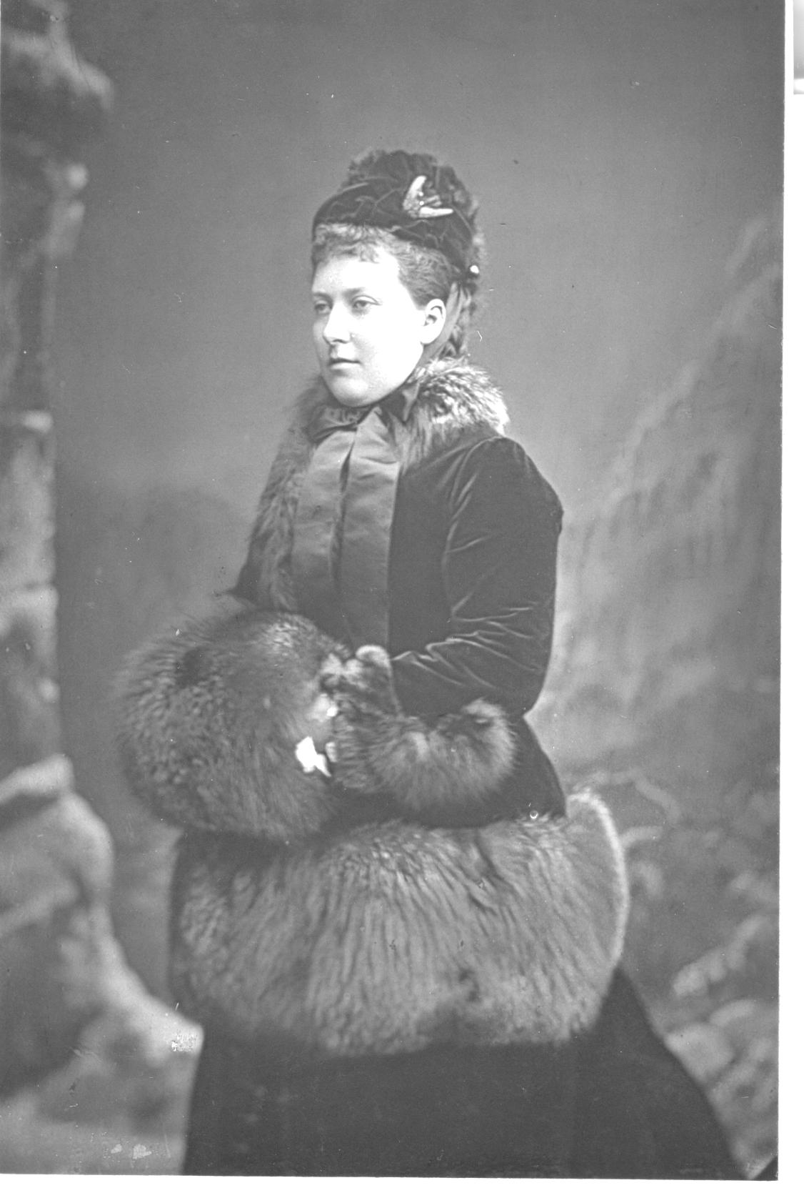 [BEATRICE — Fine unsigned  original photo | Sophie Dupré Autographs