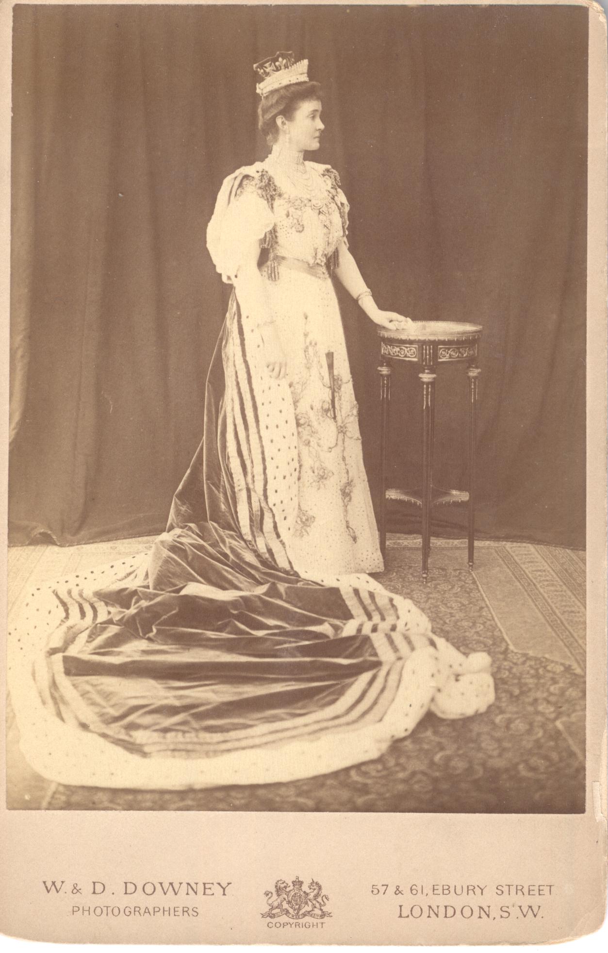 [LOUISE MARGARET — Fine unsigned cabinet photo by W. & D. Downey | Sophie Dupré Autographs