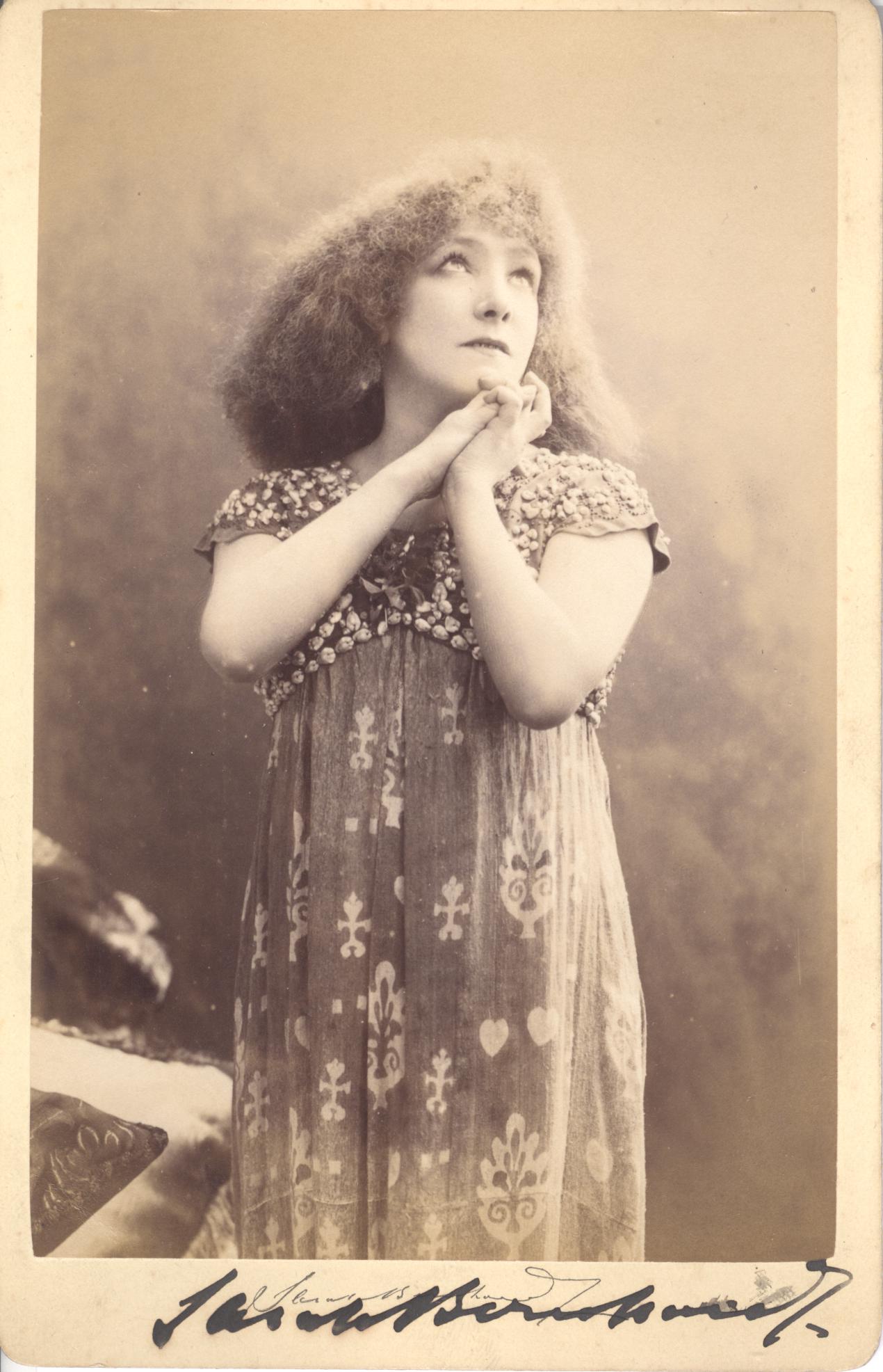 BERNHARDT — Fine cabinet photo by W & D Downey, signed | Sophie Dupré Autographs