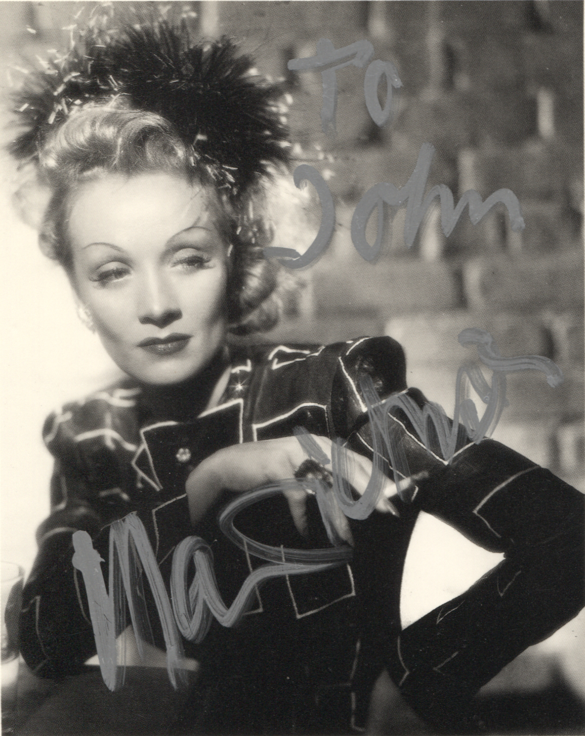 DIETRICH — Vintage postcard photo signed in silver ink and inscribed | Sophie Dupré Autographs